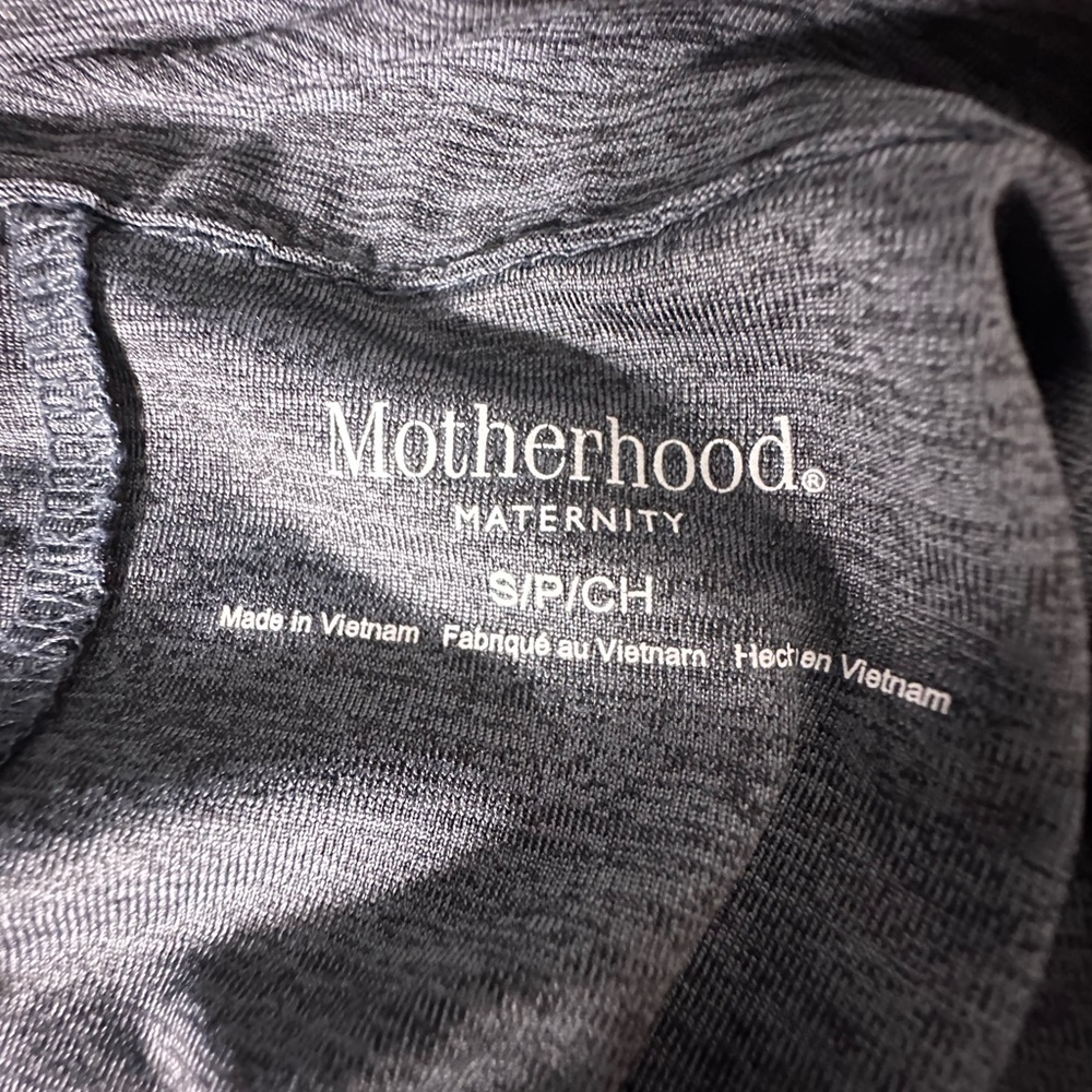 Motherhood Maternity Heather Gray Top - Picture 3 of 11